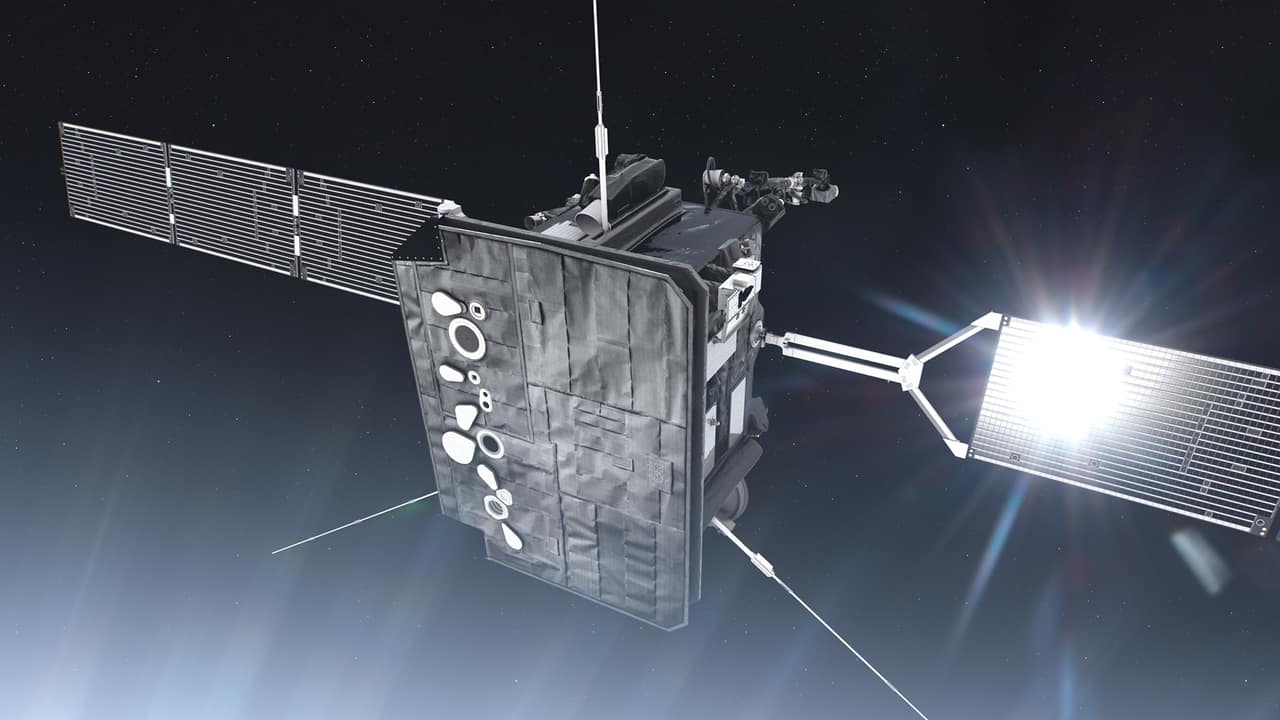 SolarOrbiter_spacecraft_white_1280